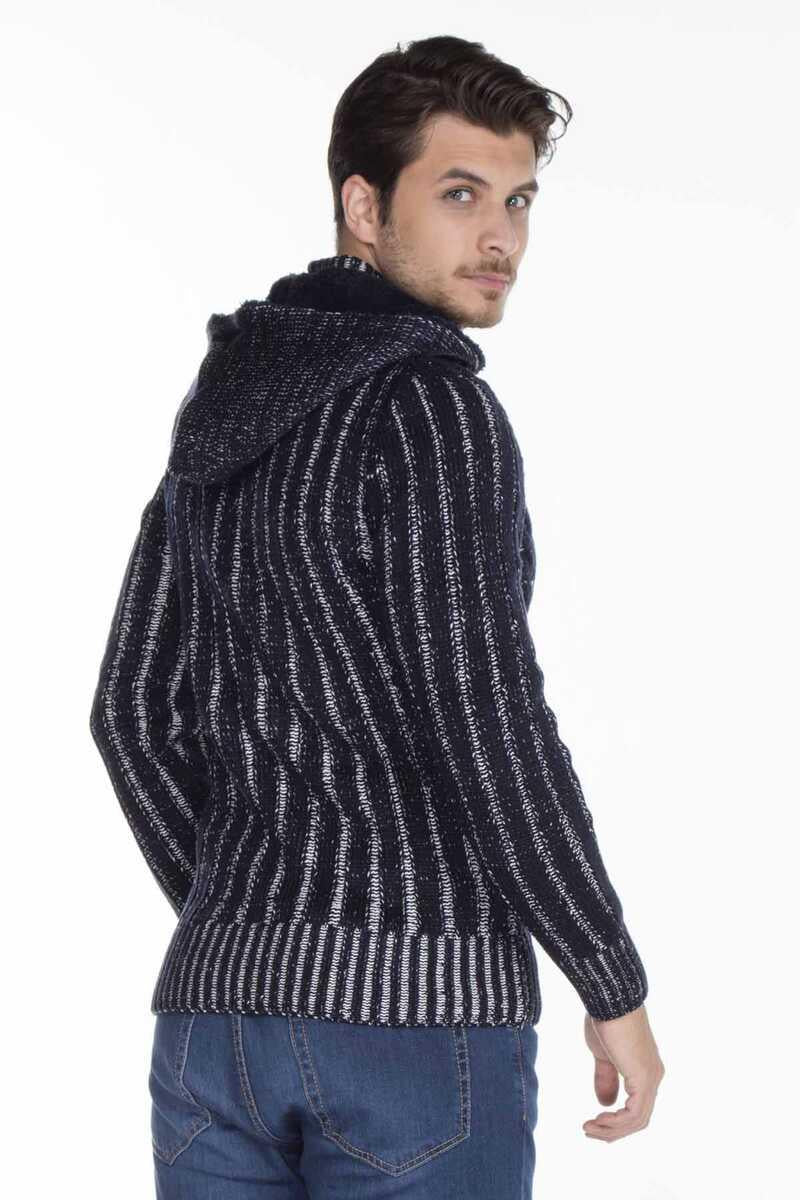 CP161 Dik Yaka Düğmeli Kapşonlu Desenli Erkek Hırka