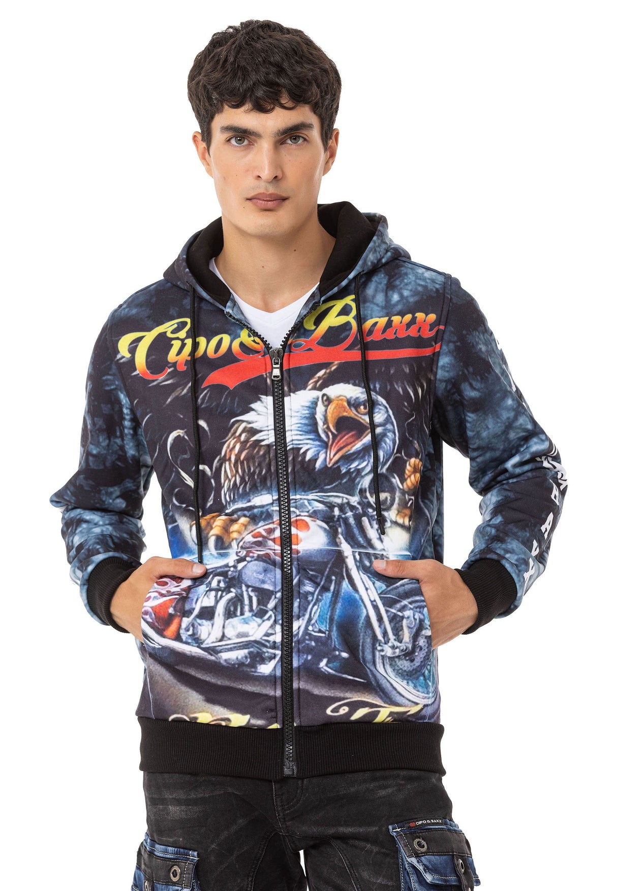 CL551–Men’s Bold Graphic Hooded Sweatshirt