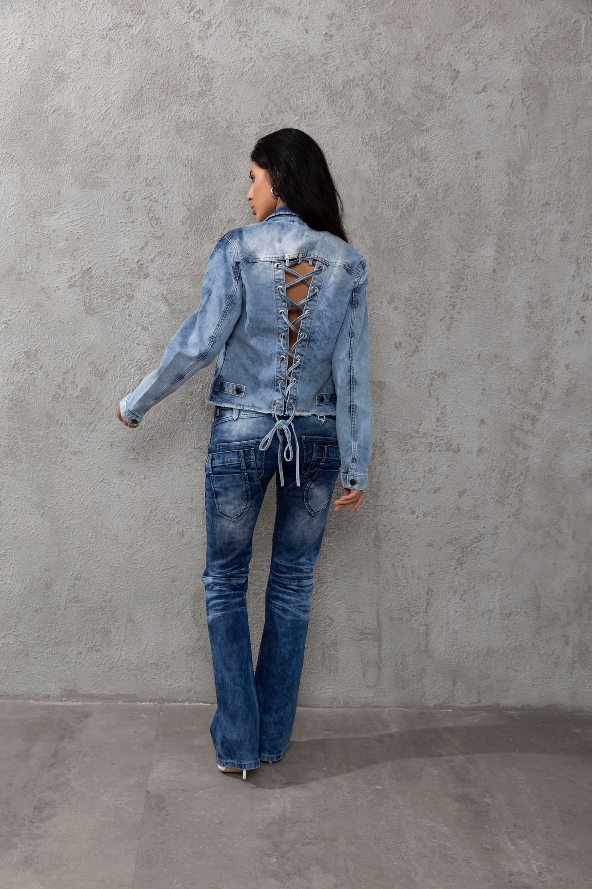 WD530 İspanyol Paça Yıkama Efektli Kadın Jean Pantolon