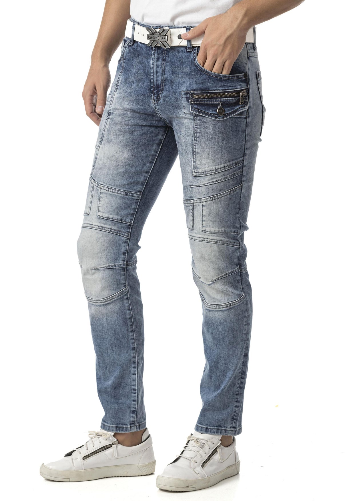 CD899 Men Jeans Iconic Fit Unmatched Style