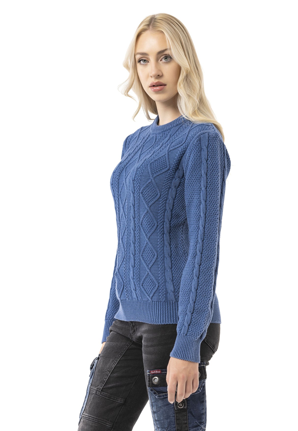 WP267 Kadın Örgü Kazak - Yuvarlak Yakalı ve Ribana Manşetli Kablo Örgü Kazak | Günlük ve Geçiş Mevsimleri için Klasik Günlük Görünüm