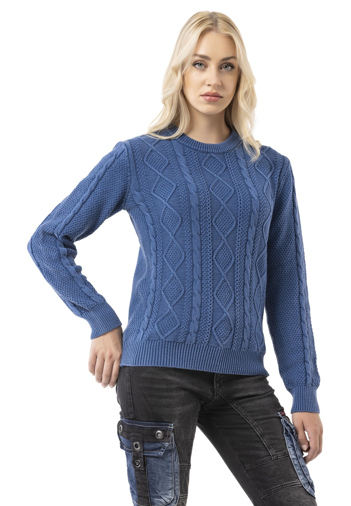 WP267 Kadın Örgü Kazak - Yuvarlak Yakalı ve Ribana Manşetli Kablo Örgü Kazak | Günlük ve Geçiş Mevsimleri için Klasik Günlük Görünüm