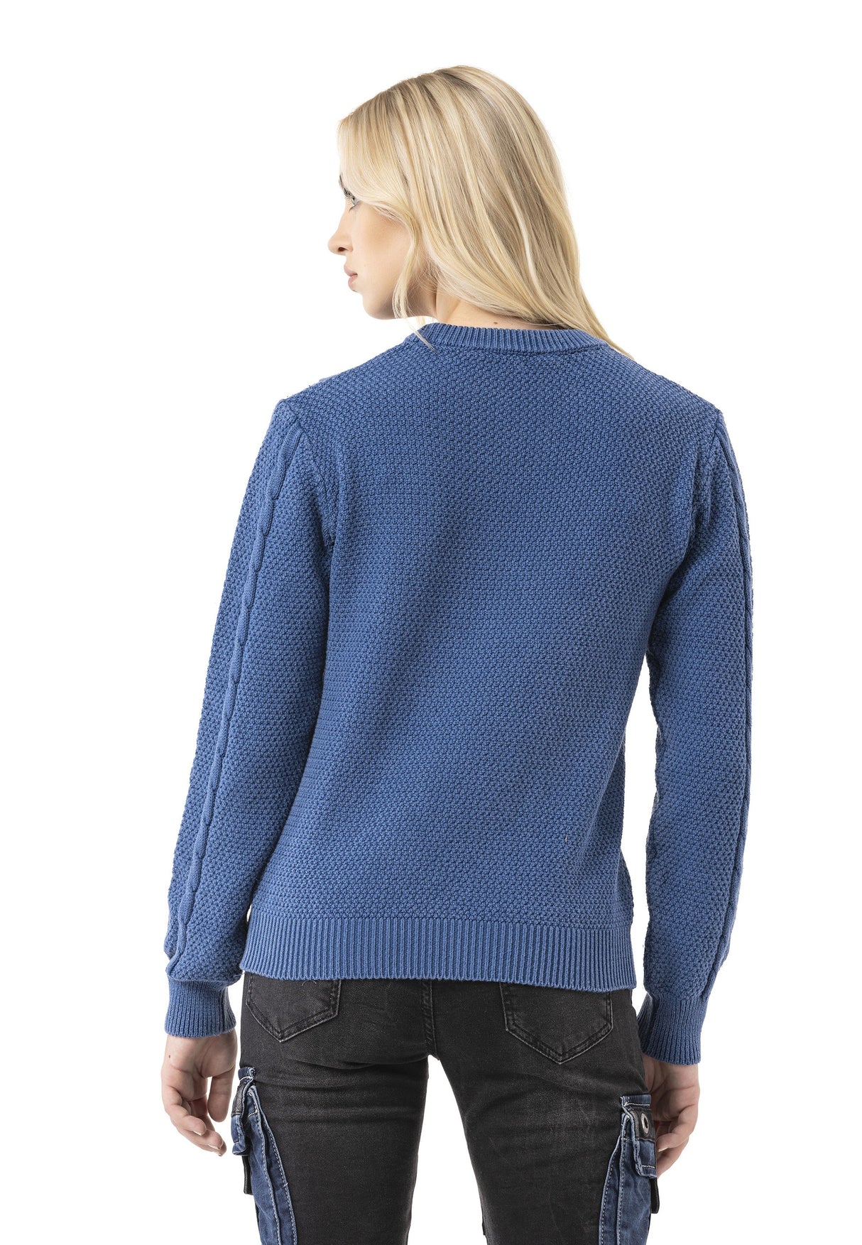 WP267 Kadın Örgü Kazak - Yuvarlak Yakalı ve Ribana Manşetli Kablo Örgü Kazak | Günlük ve Geçiş Mevsimleri için Klasik Günlük Görünüm