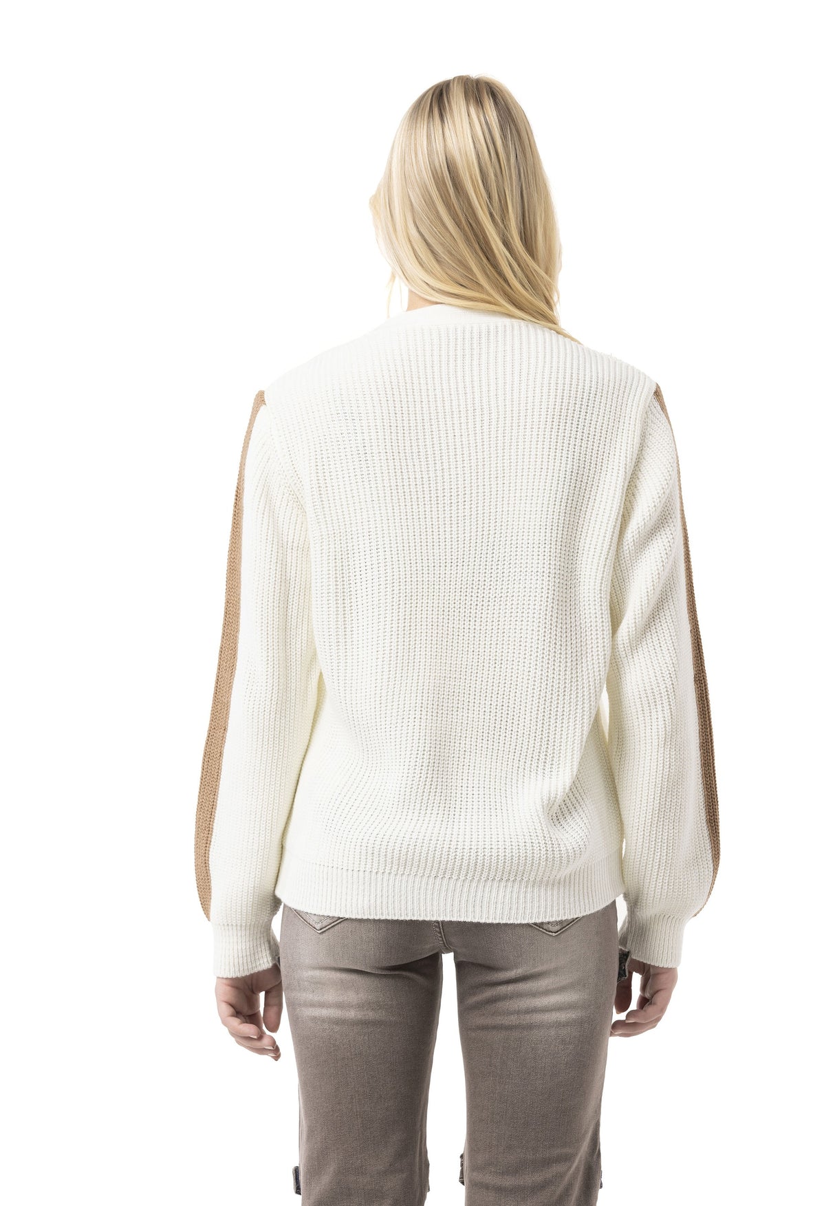 WP260 Kadın Örme Kazak – V yakalı, nervürlü yapıya ve kollarda çizgili detaylara sahip kazak | Günlük ve boş zamanlarınız için zamansız, rahat bir görünüm