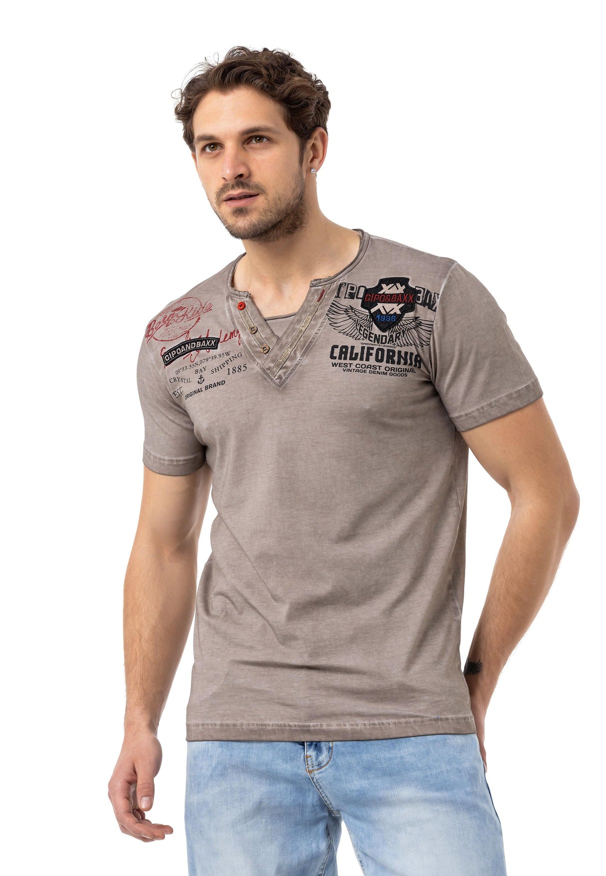 CT783 Men’s Buttoned V-Neck T-Shirt with California Print
