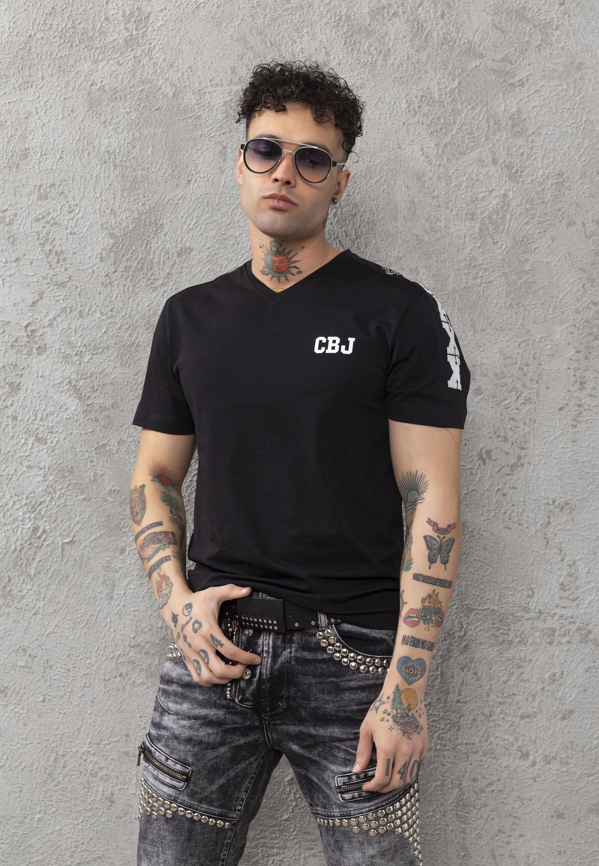 CT790 Men’s Stylish V-Neck T-Shirt – Bold Elegance Edition