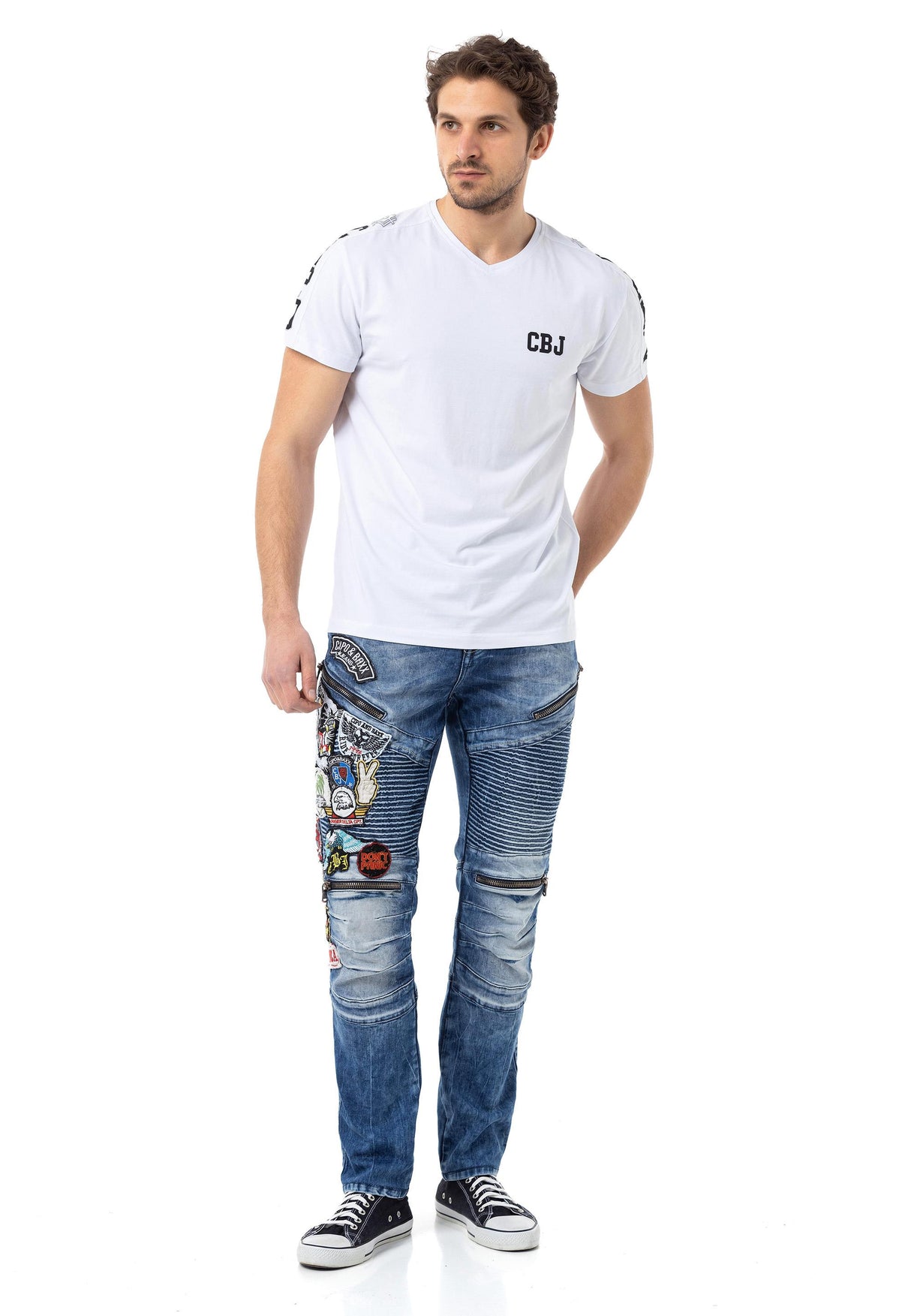 CT790 Men’s Stylish V-Neck T-Shirt – Bold Elegance Edition