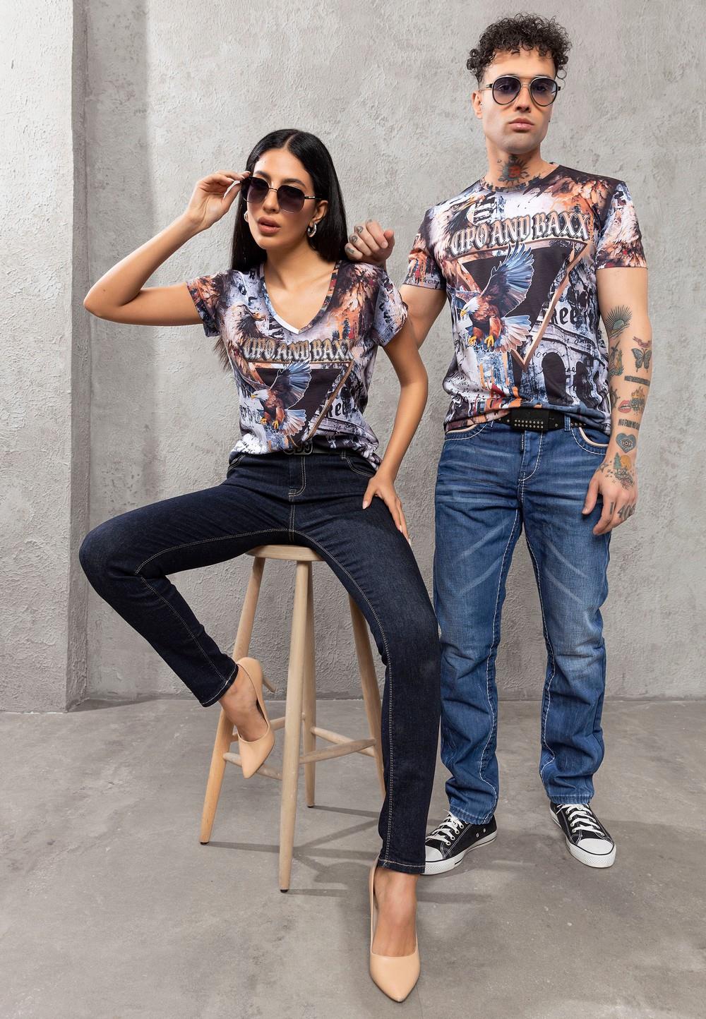 CT780 Men’s Crew Neck T-Shirt with Illustrative Eagle Design