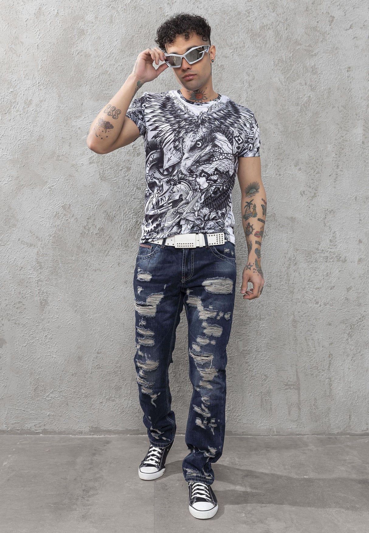 CT781 Men’s Crew Neck T-Shirt with Bold Eagle Graphic Design