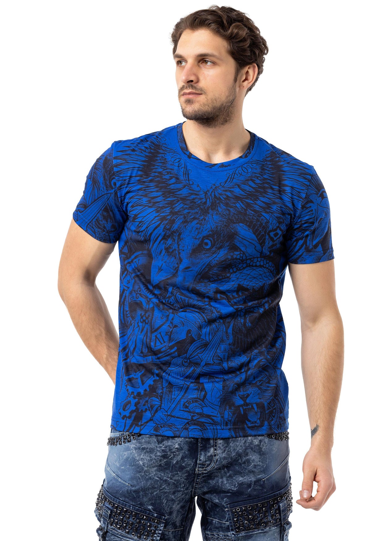 CT781 Men’s Crew Neck T-Shirt with Bold Eagle Graphic Design