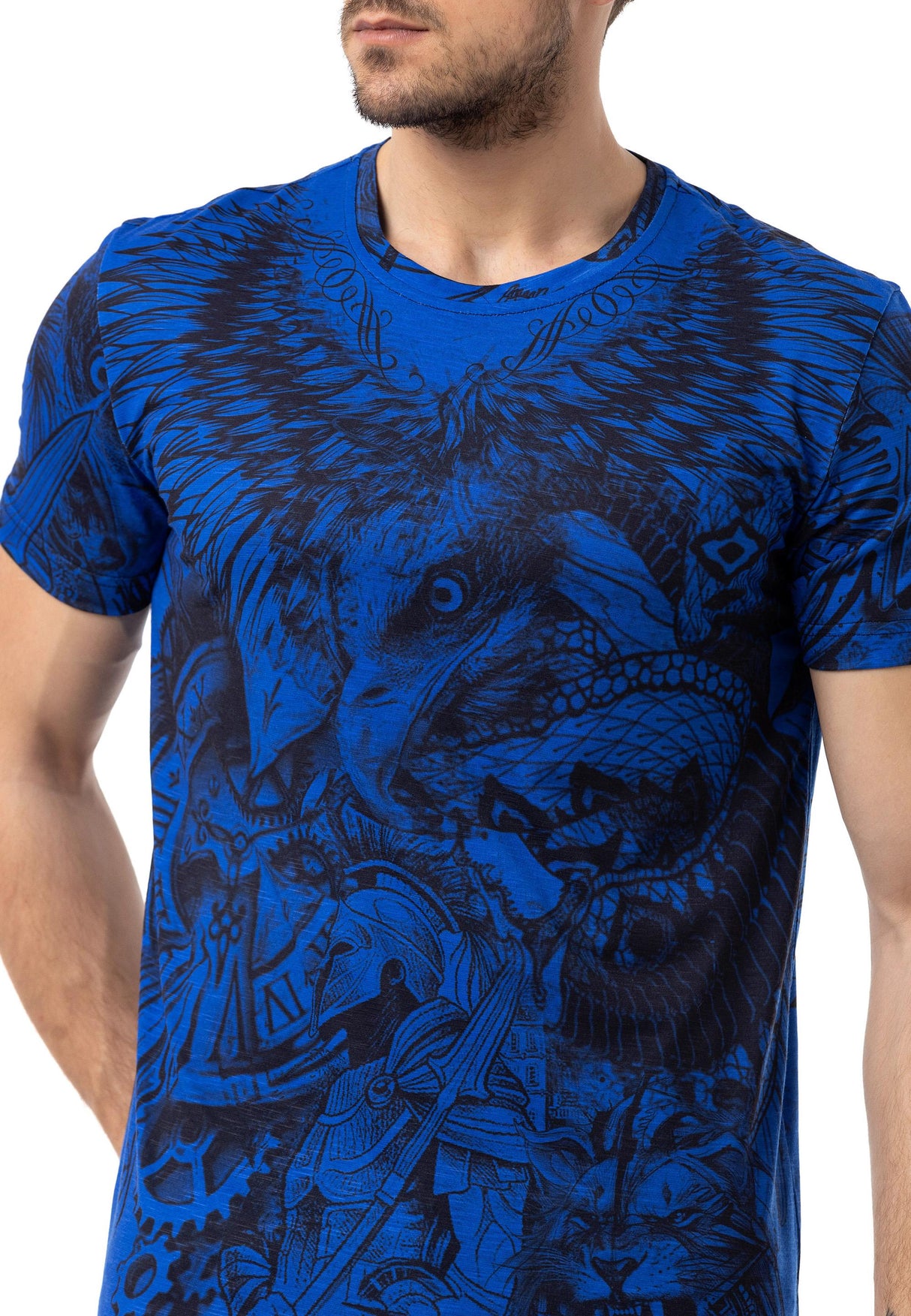 CT781 Men’s Crew Neck T-Shirt with Bold Eagle Graphic Design
