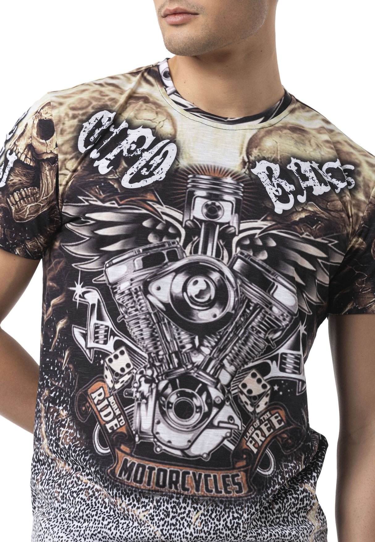 CT820 Urban Pulse Pattern Men T-Shirt