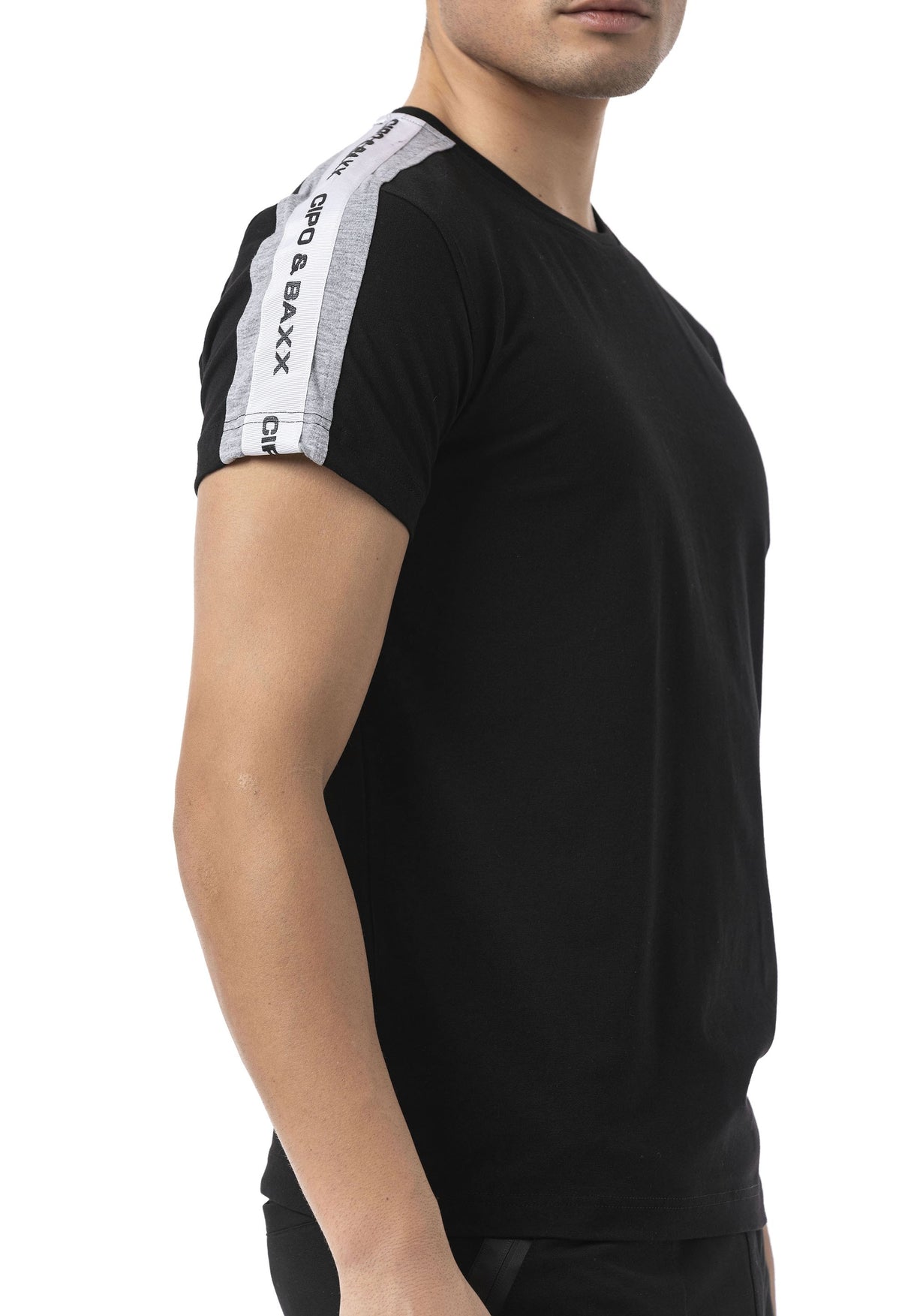 CT815 Signature Power Stripes Men T-Shirt