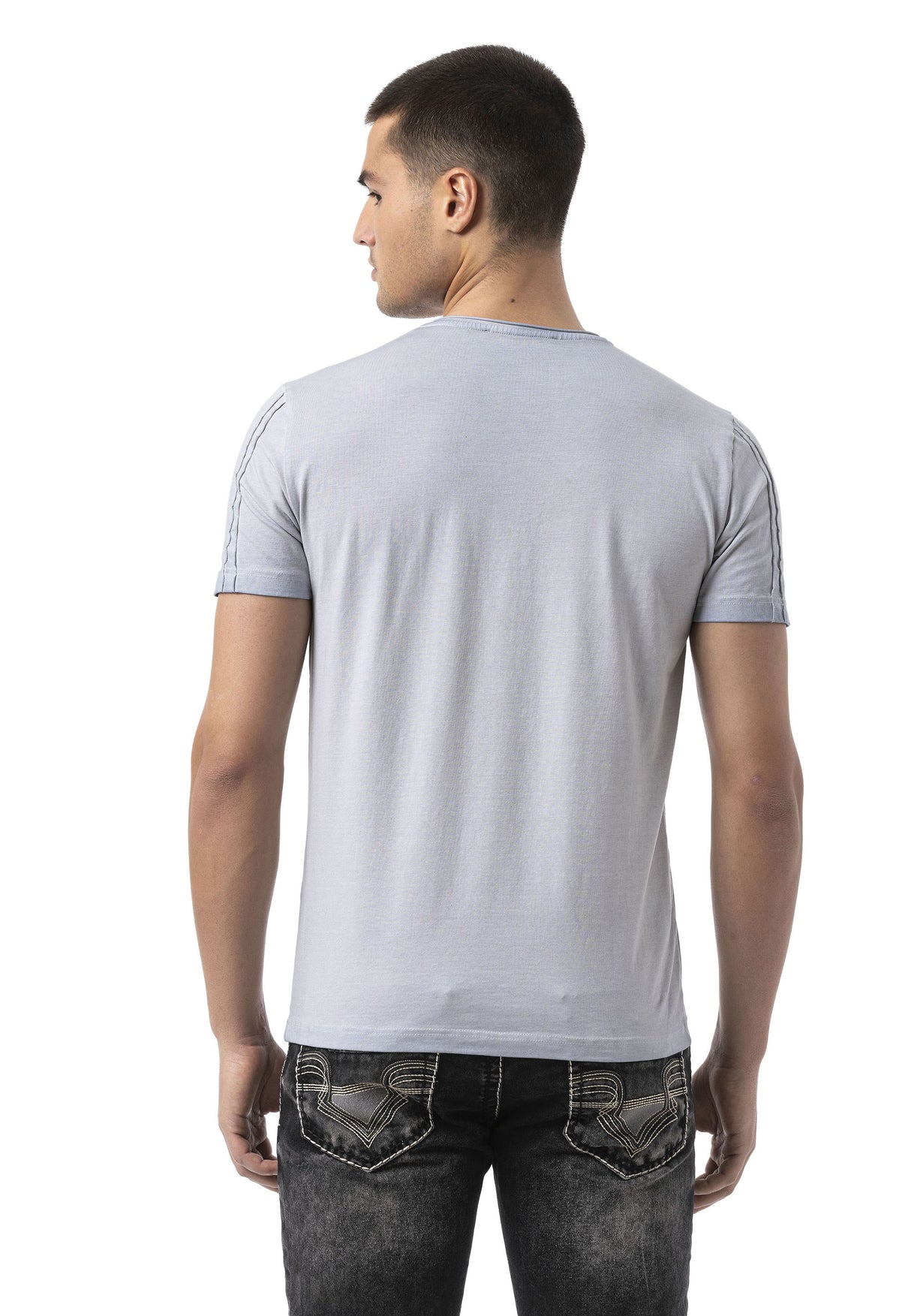 CT809 Erkek T-Shirt – Dikkat Çekici Ön Baskı & Modern Streetwear Tarzı