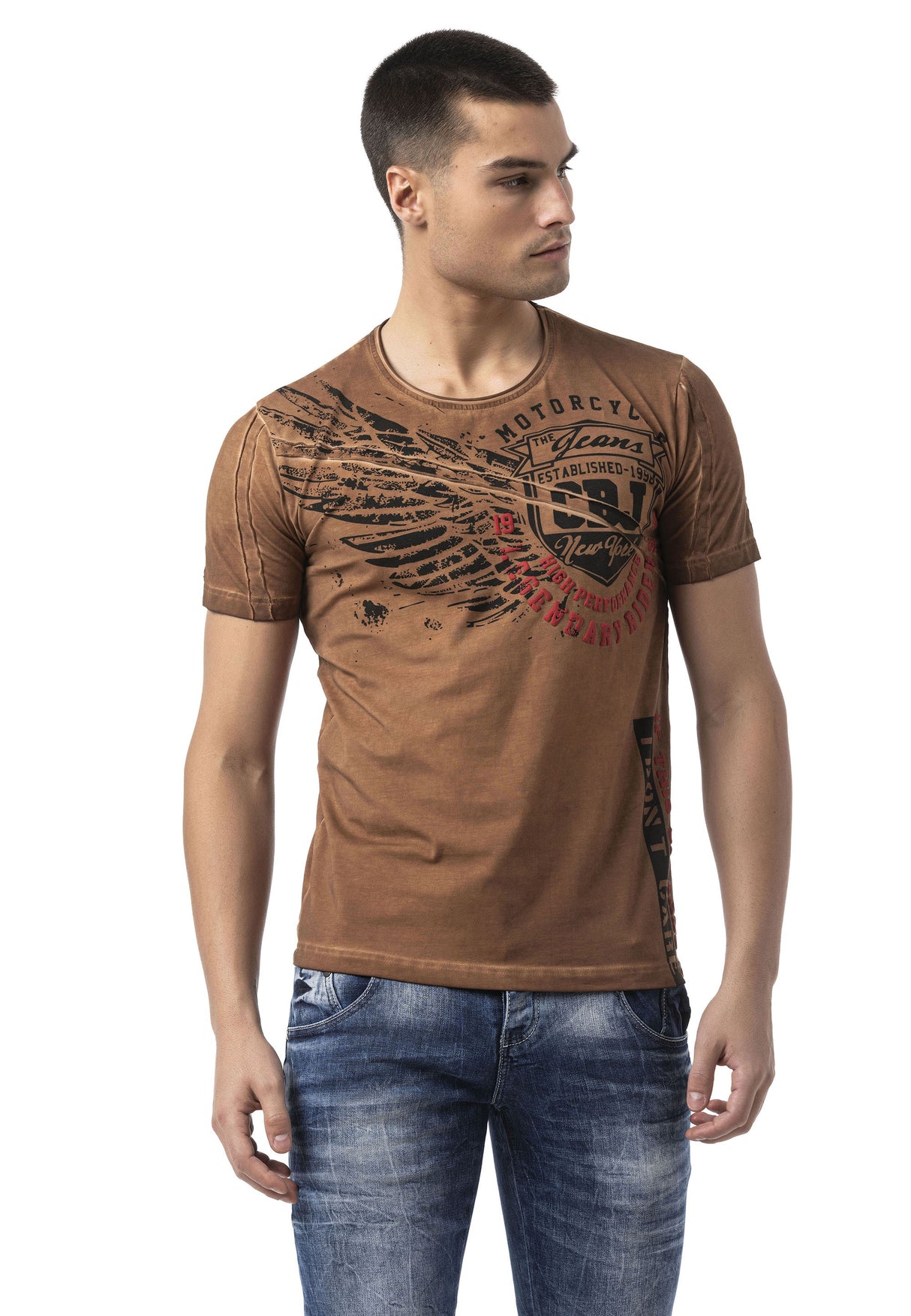 CT809 Erkek T-Shirt – Dikkat Çekici Ön Baskı & Modern Streetwear Tarzı