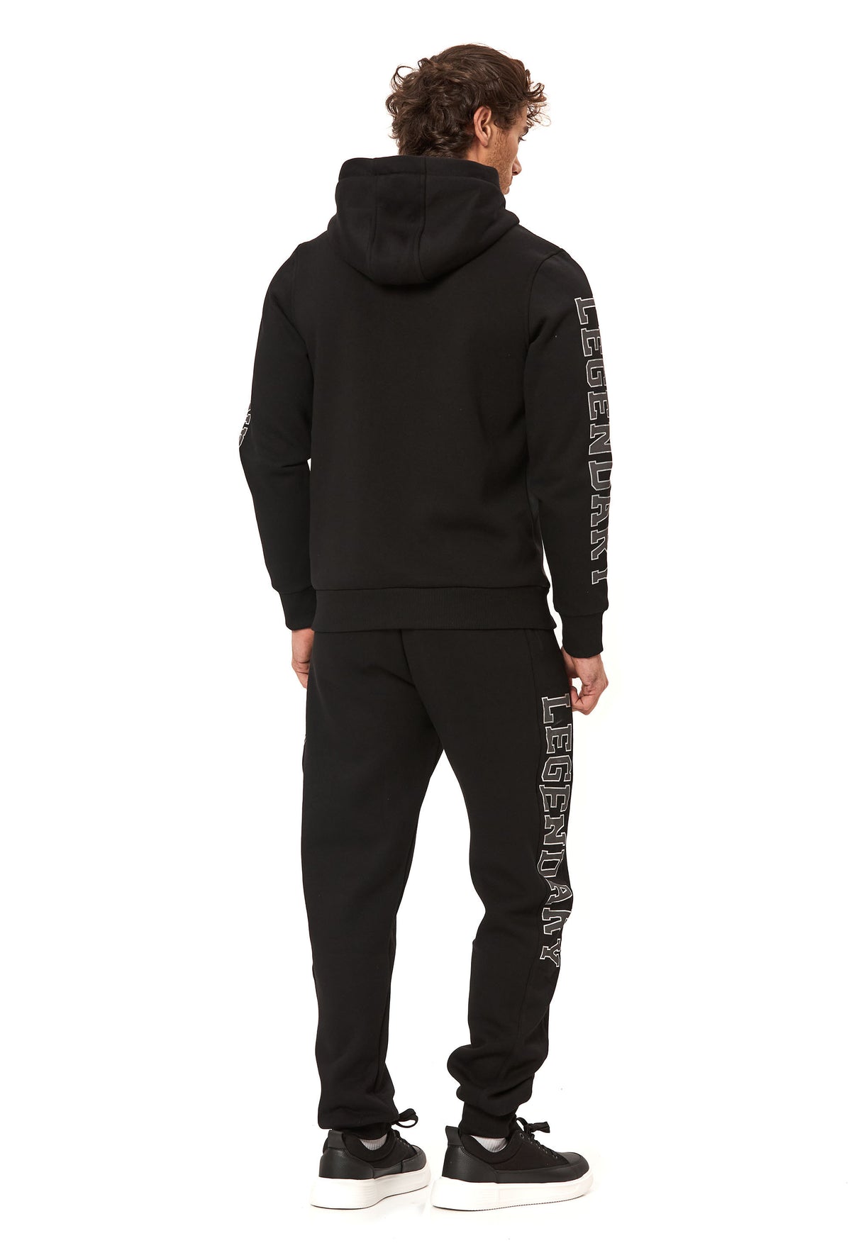 CLR164 Erkek Eşofman Takımı – Kapüşonlu ve Eşofman Altıyla Sportif Takım