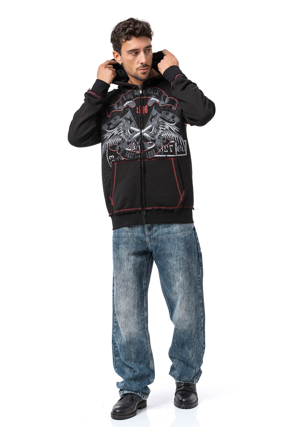 CL598 Erkek Kapüşonlu Sweatshirt – Kartal Baskılı ve "CHROME BLACK 1996" Tasarımlı Rock Tarzı Sokak Giyim Görünümü
