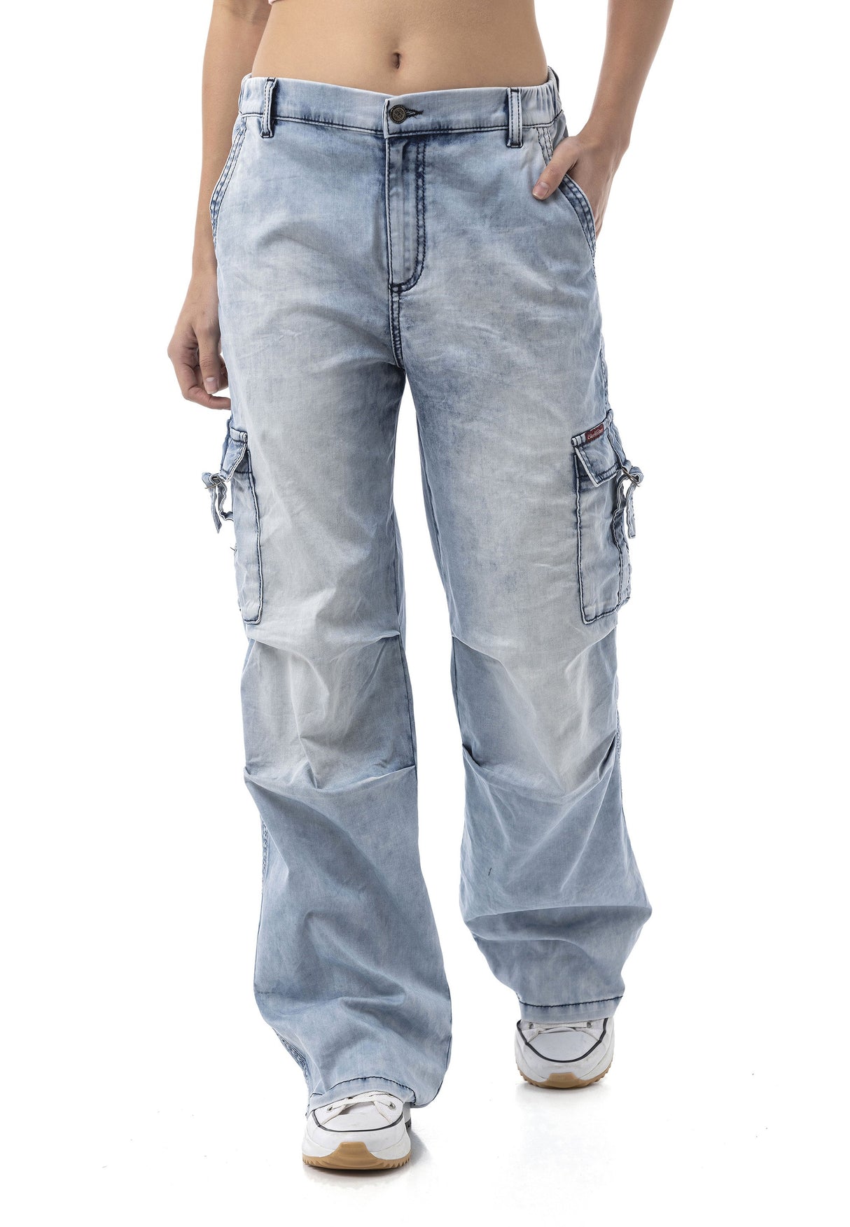 WD544 Kadın Bol Paça Kot Pantolon – Kargo Cepli Buz Mavisi Rahat Kesim Pantolon