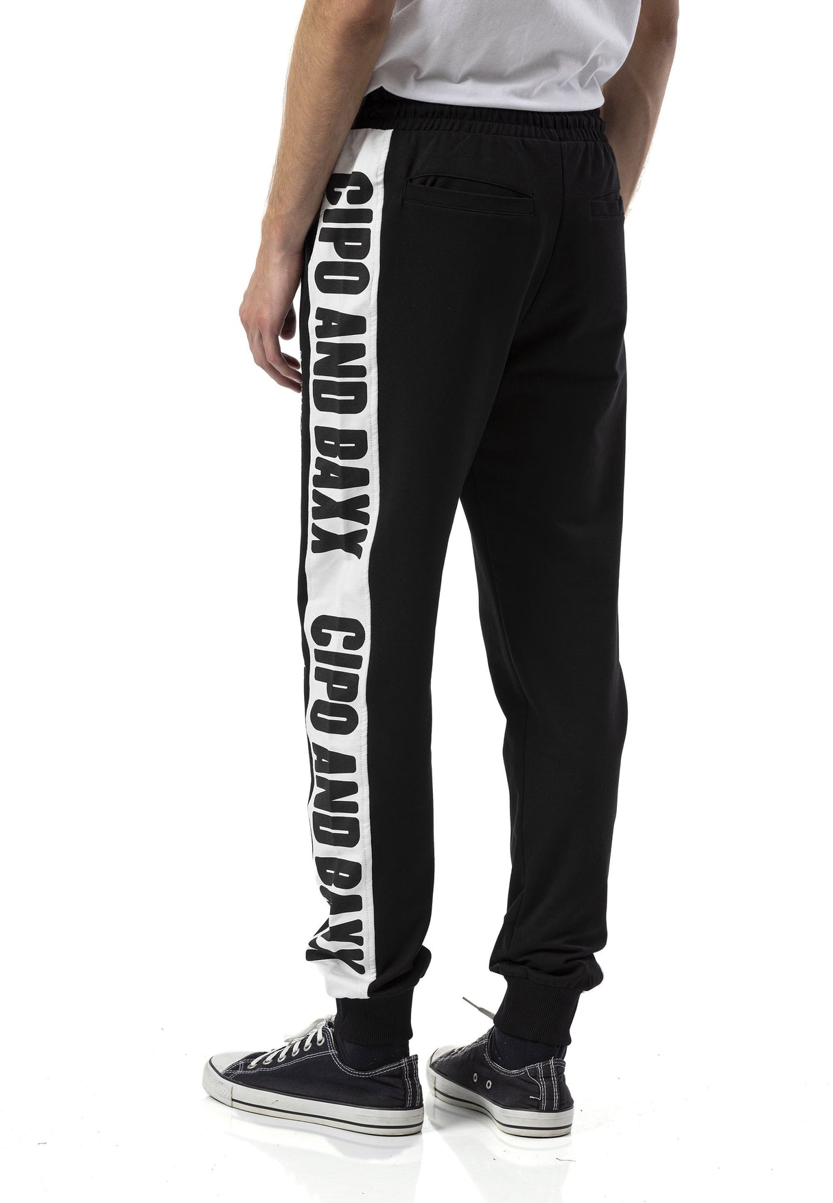 CLR162 Erkek Eşofman Takımı-Siyah ve Beyaz Yazılı