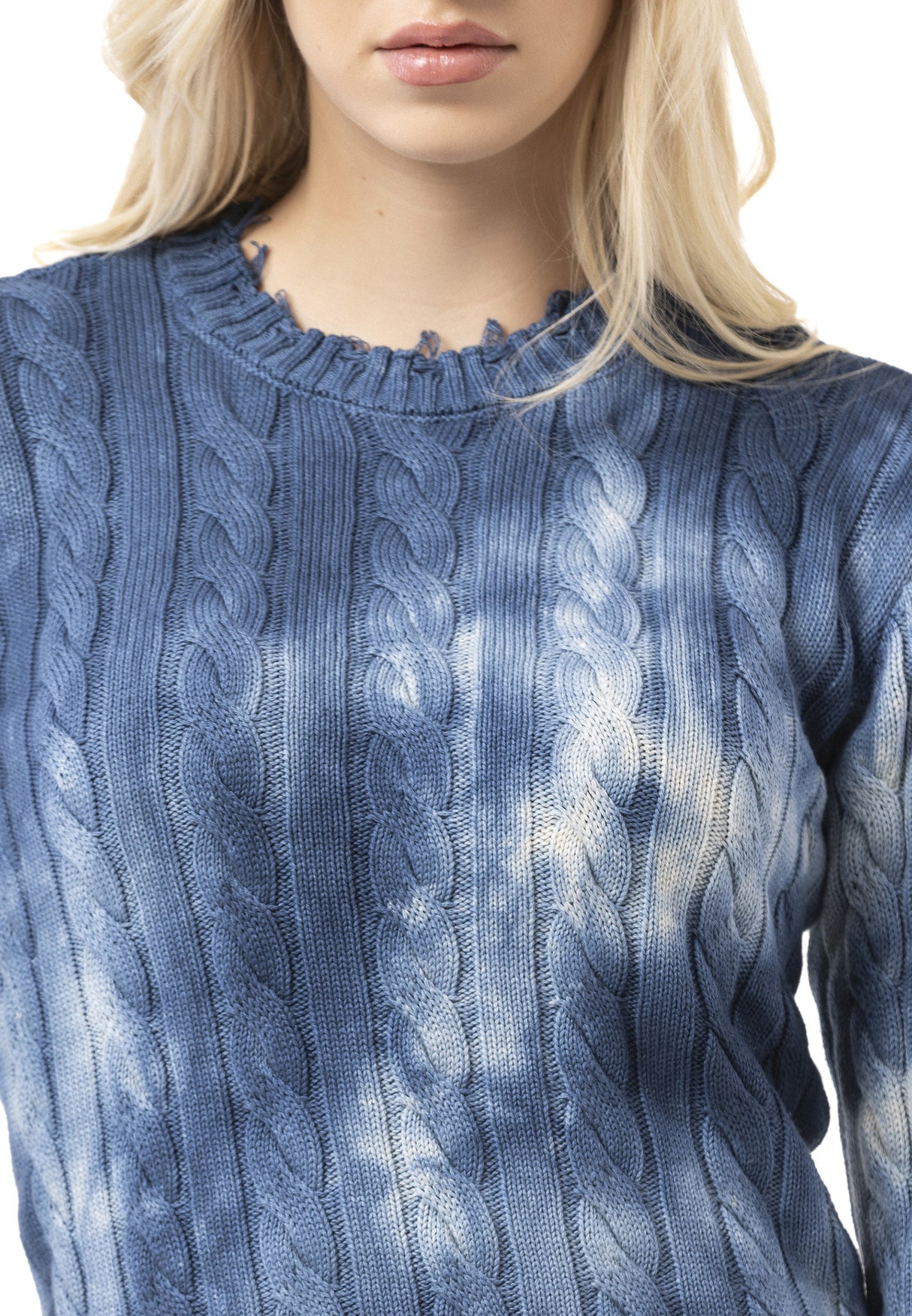 WP268 Kadın Örgü Kazak – Tie-Dye Desenli ve Kabartmalı Yapılı Kazak | Günlük ve Sokak Giyimine Uygun Modern ve Rahat Bir Görünüm