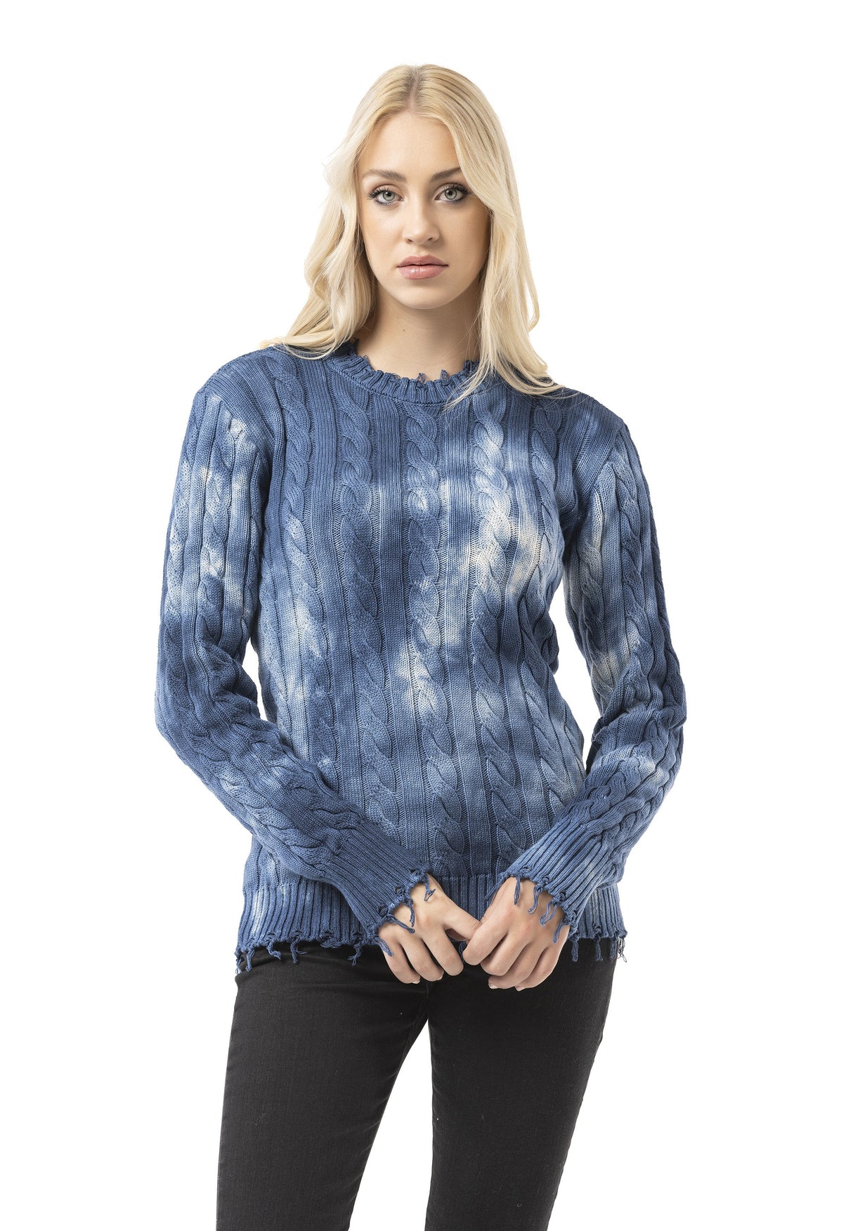 WP268 Kadın Örgü Kazak – Tie-Dye Desenli ve Kabartmalı Yapılı Kazak | Günlük ve Sokak Giyimine Uygun Modern ve Rahat Bir Görünüm