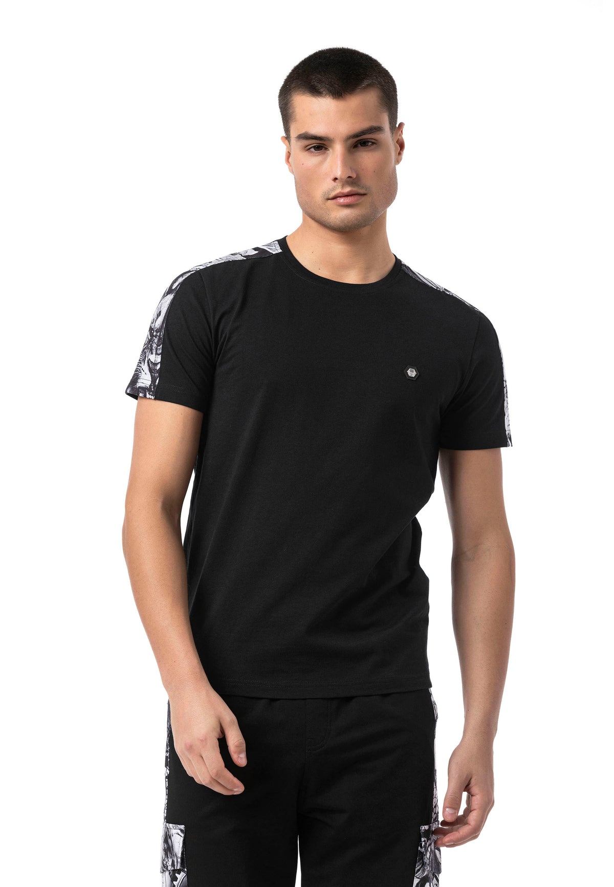 Erkek Regular Fit Desenli Kol Detaylı Modern Tişört CT817