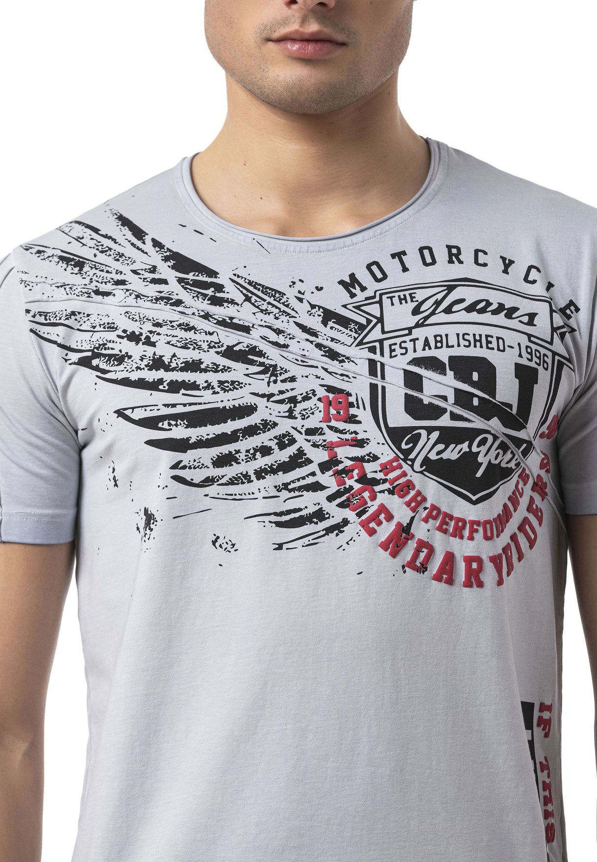 CT809 Erkek T-Shirt – Dikkat Çekici Ön Baskı & Modern Streetwear Tarzı