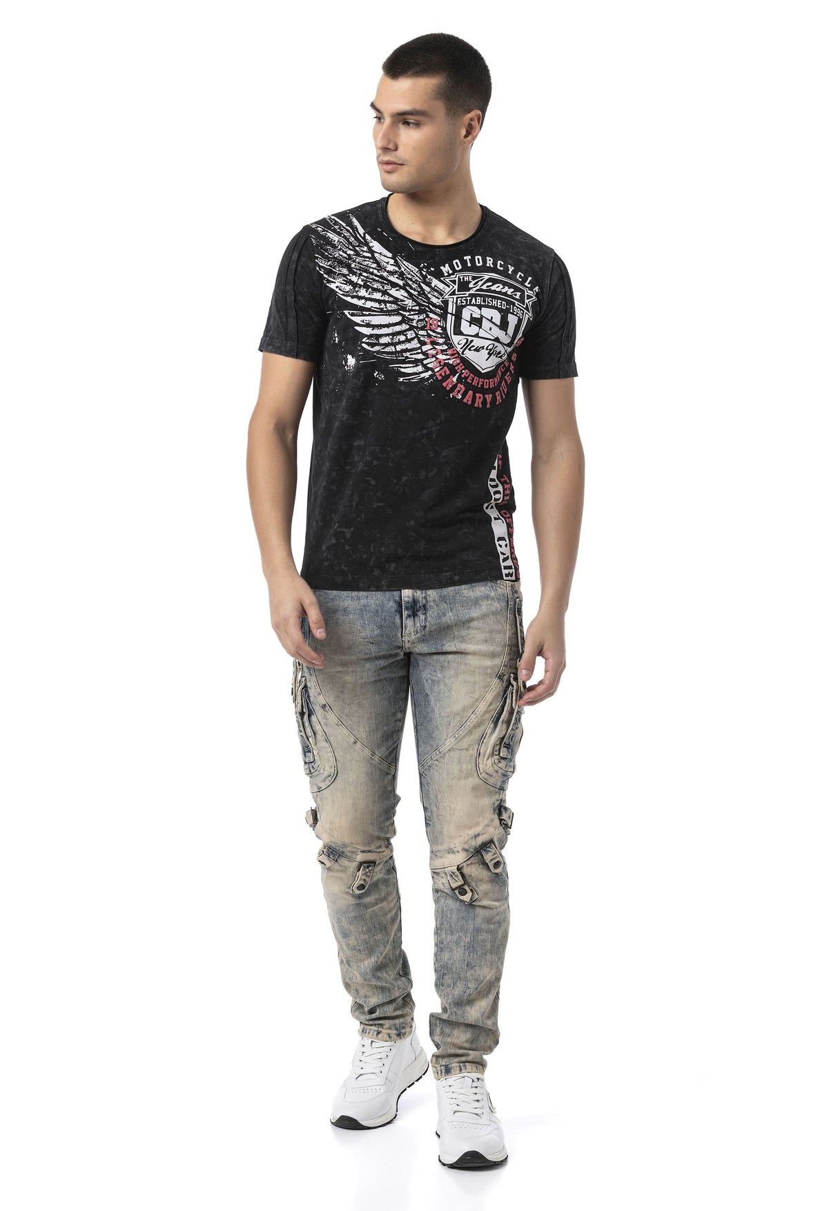 CT809 Erkek T-Shirt – Dikkat Çekici Ön Baskı & Modern Streetwear Tarzı