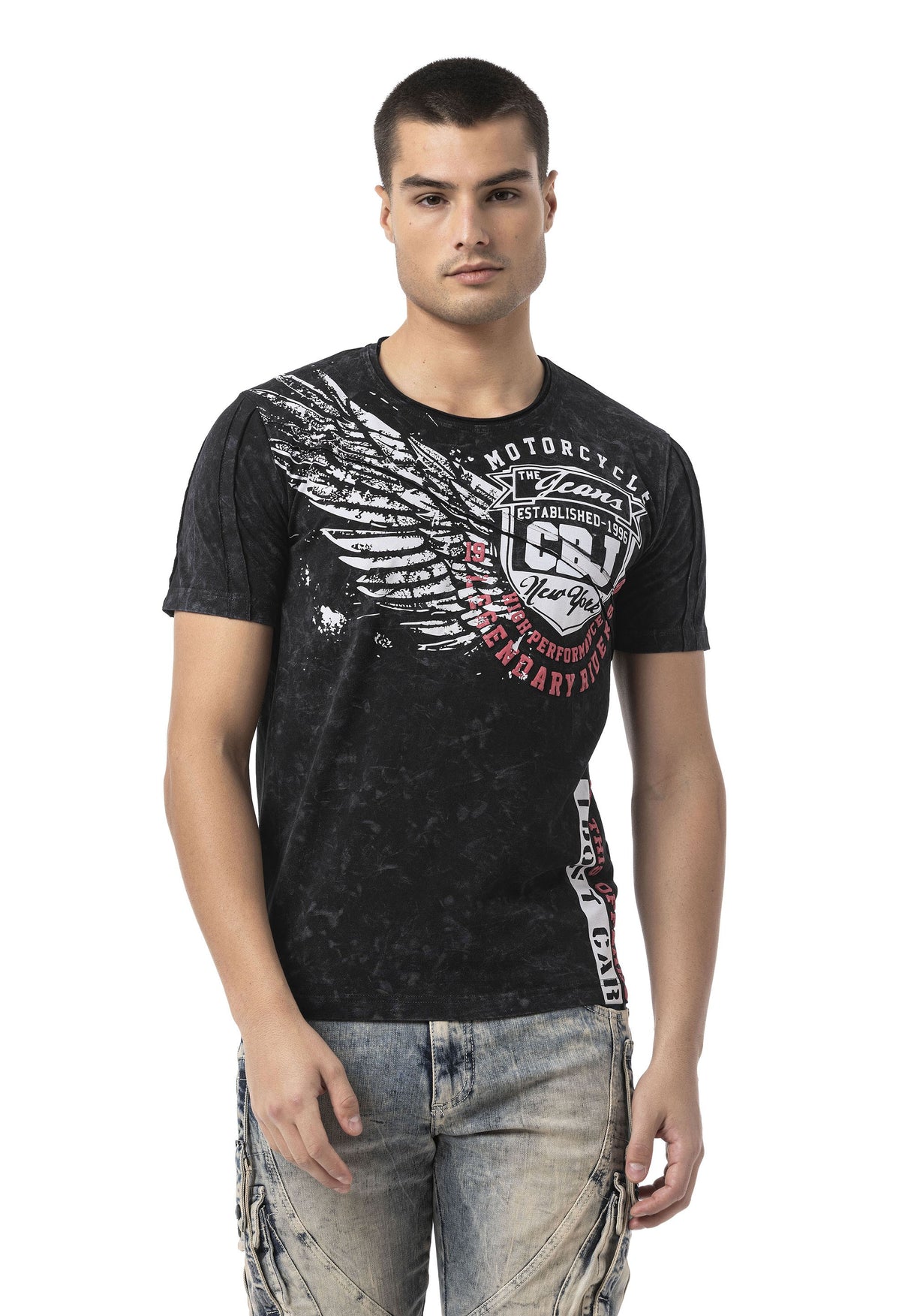 CT809 Erkek T-Shirt – Dikkat Çekici Ön Baskı & Modern Streetwear Tarzı